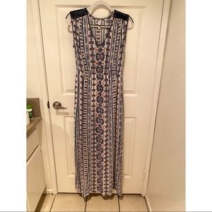Xhilaration Maxi Dress Size Medium